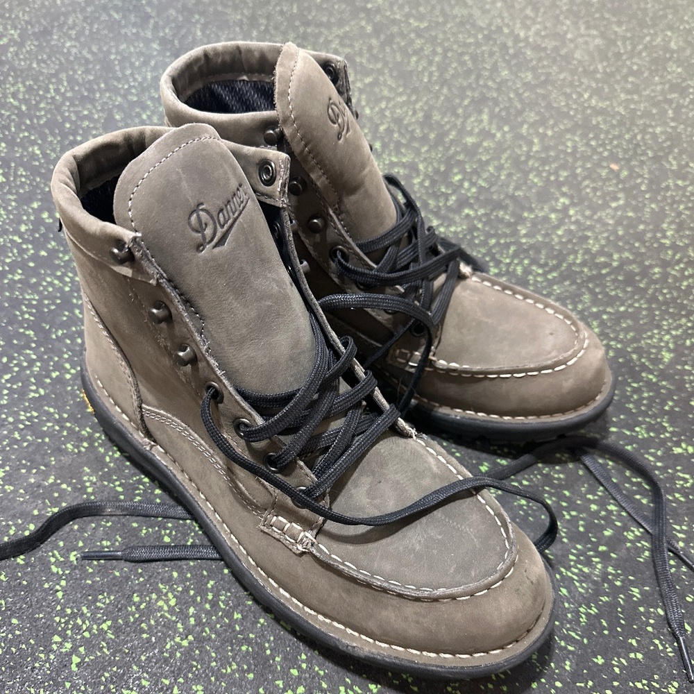 Danner Women’s Logger Moc 917 Gore Tex